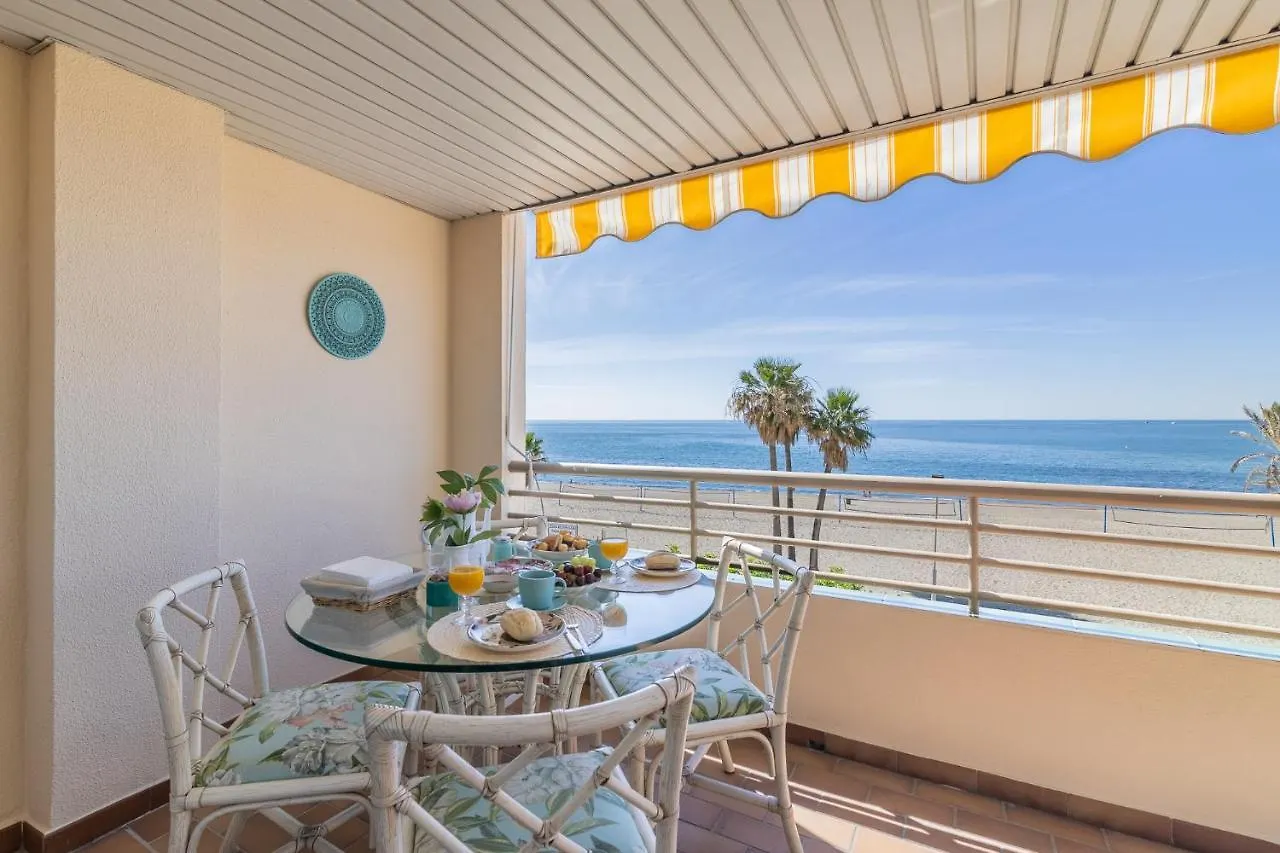 Espectacular Apartamento Estepona, Primera Linea De Playa, Totalmente Reformado En 2023 Apartment  Estepona