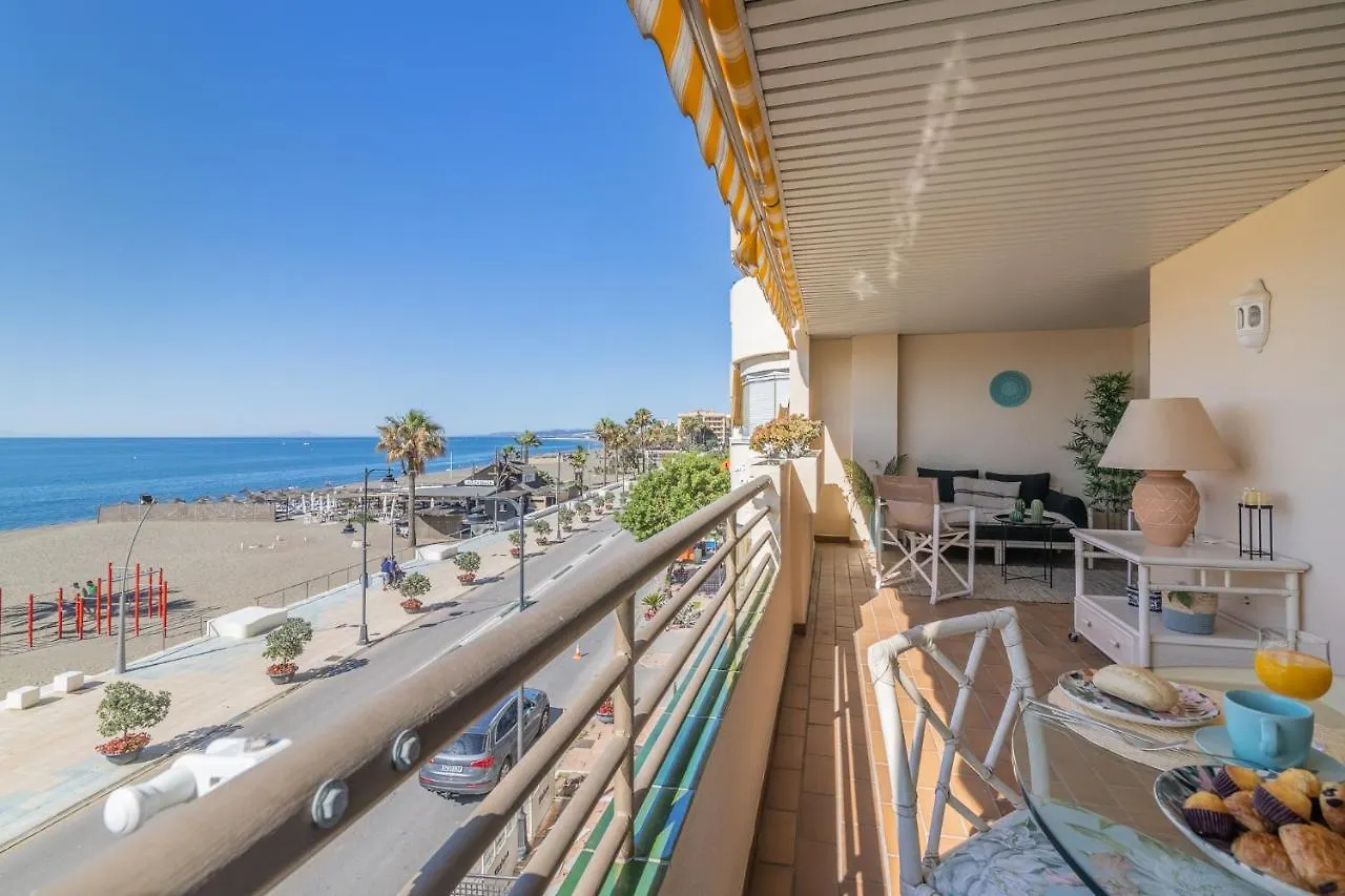 Espectacular Apartamento Estepona, Primera Linea De Playa, Totalmente Reformado En 2023 Apartment