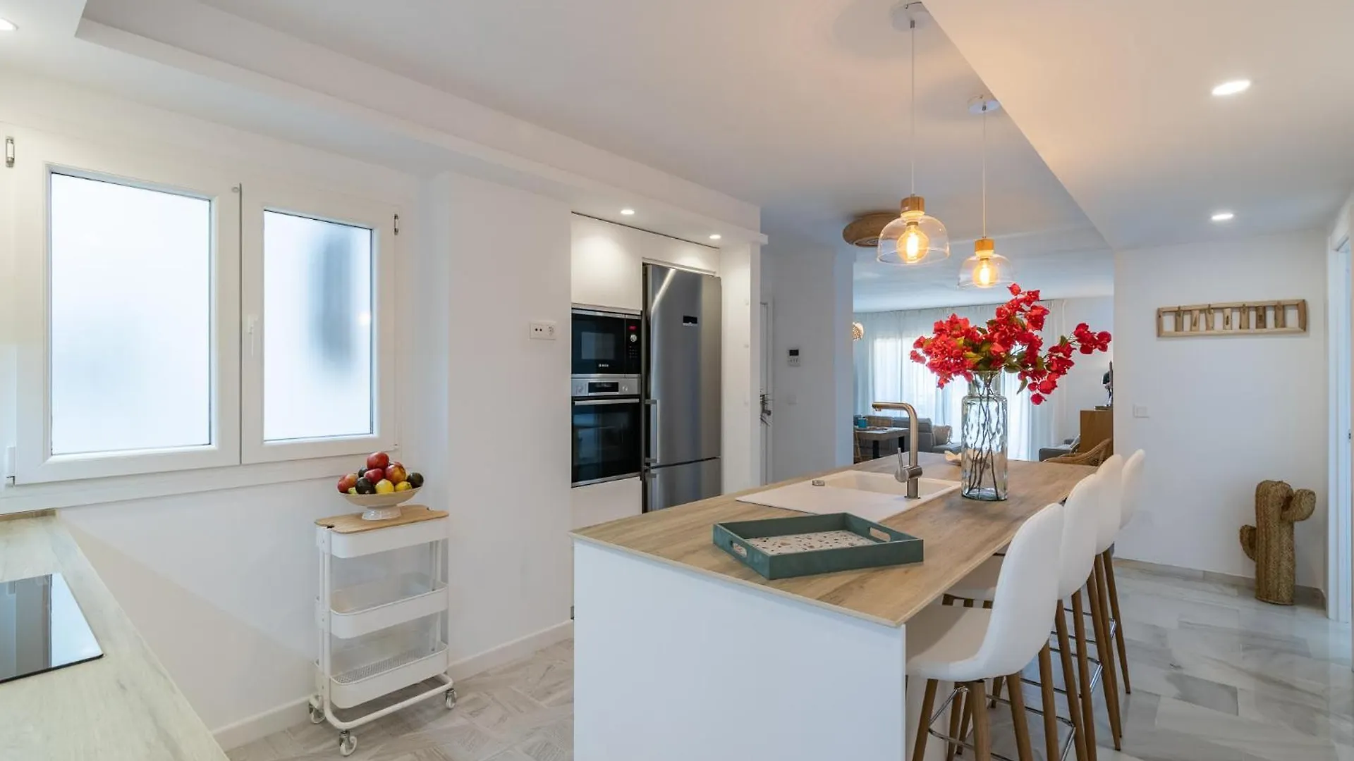 Espectacular Apartamento Estepona, Primera Linea De Playa, Totalmente Reformado En 2023 Apartment Spain