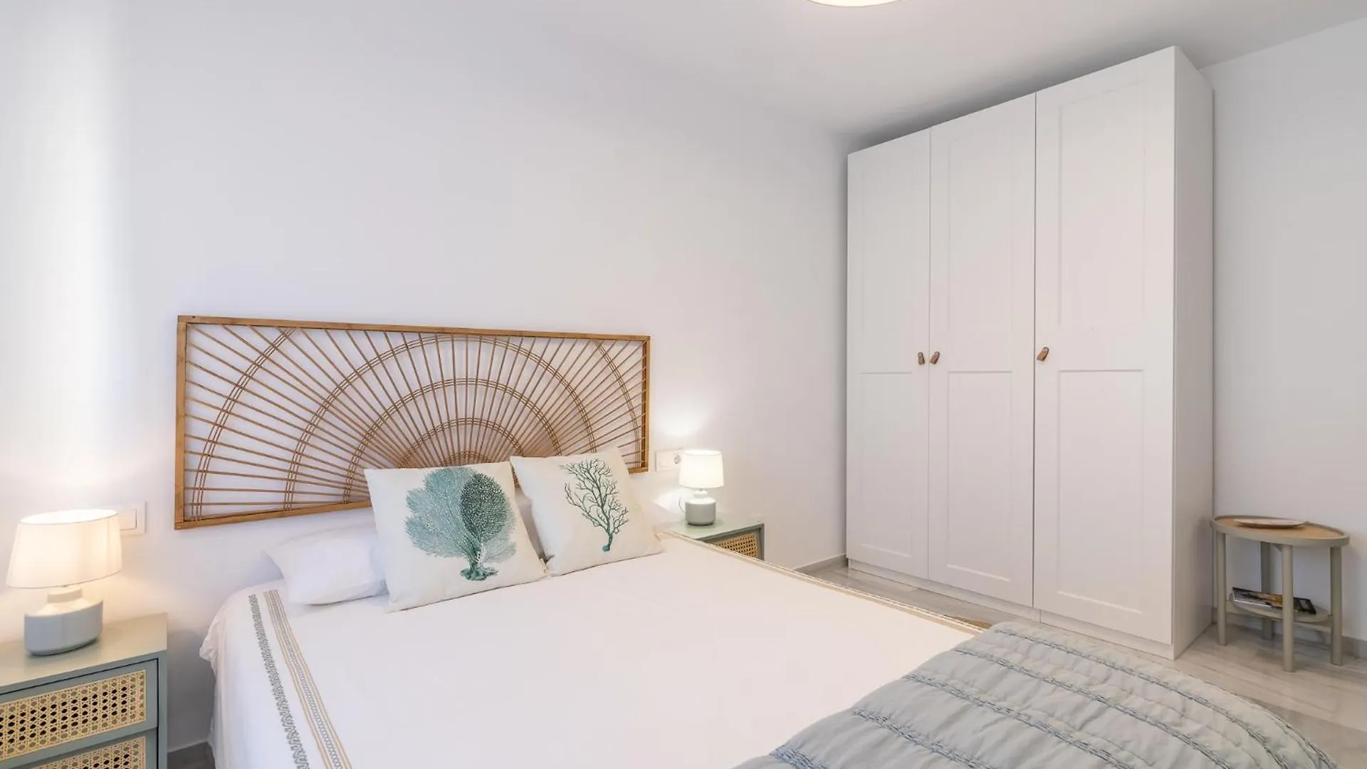 Espectacular Apartamento Estepona, Primera Linea De Playa, Totalmente Reformado En 2023 Apartment Estepona