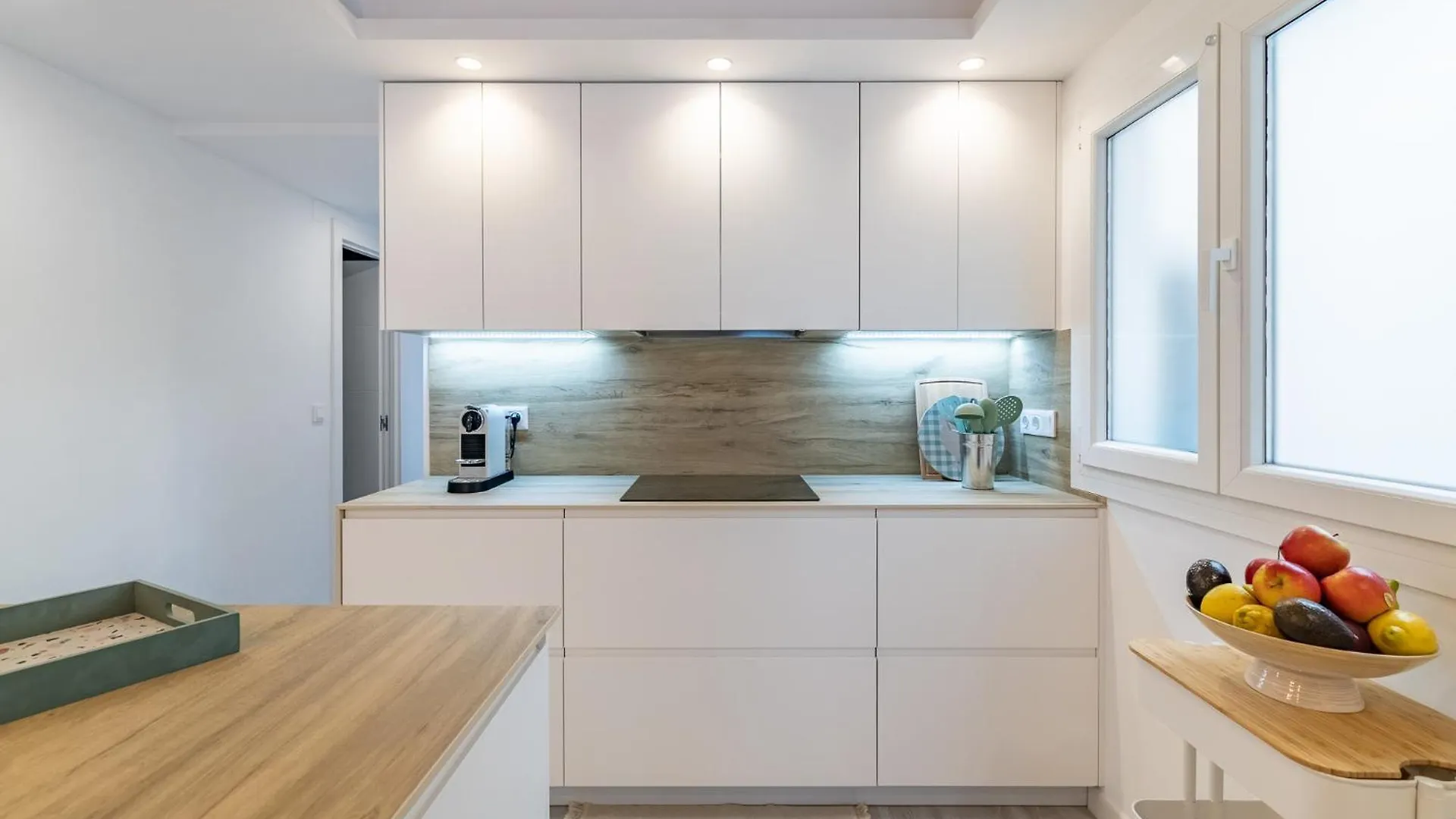 Espectacular Apartamento Estepona, Primera Linea De Playa, Totalmente Reformado En 2023 Apartment 0*, Estepona
