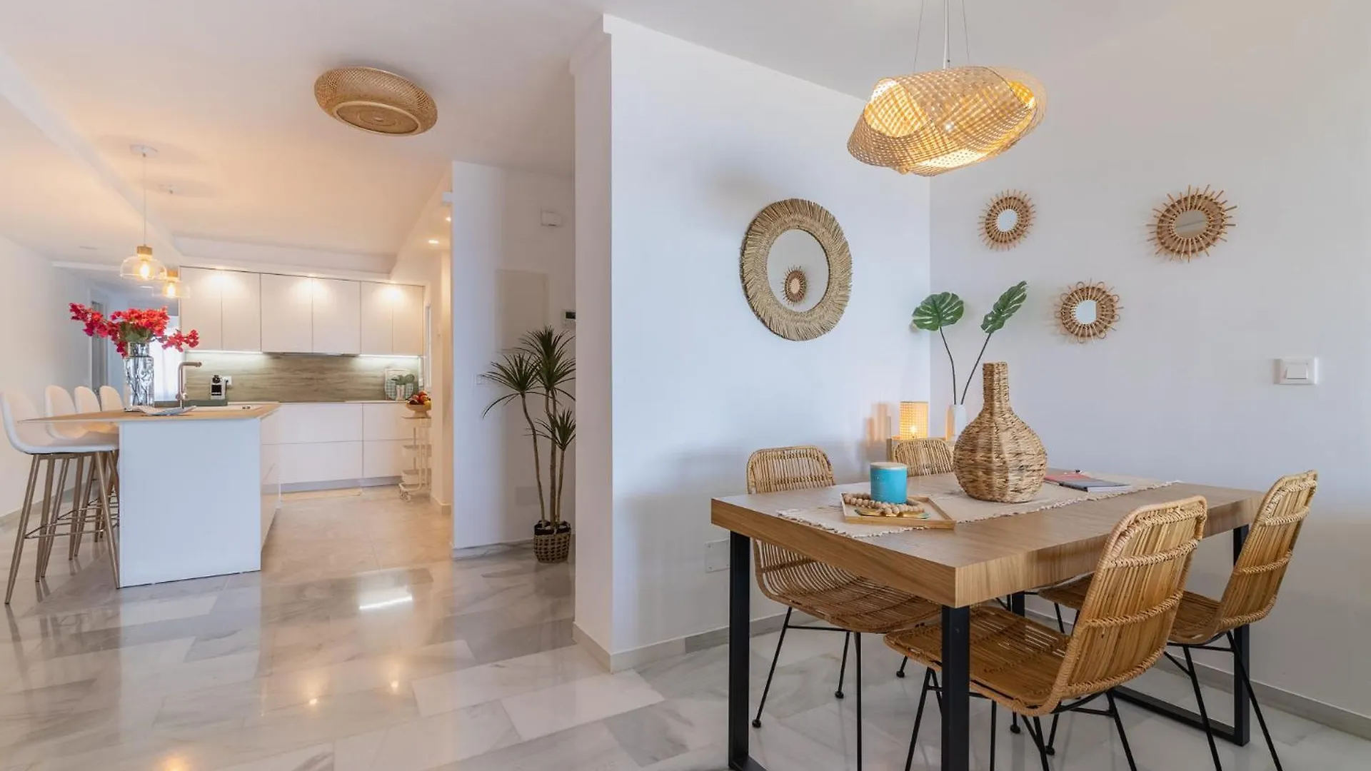 Espectacular Apartamento Estepona, Primera Linea De Playa, Totalmente Reformado En 2023 Apartment 0*, Estepona